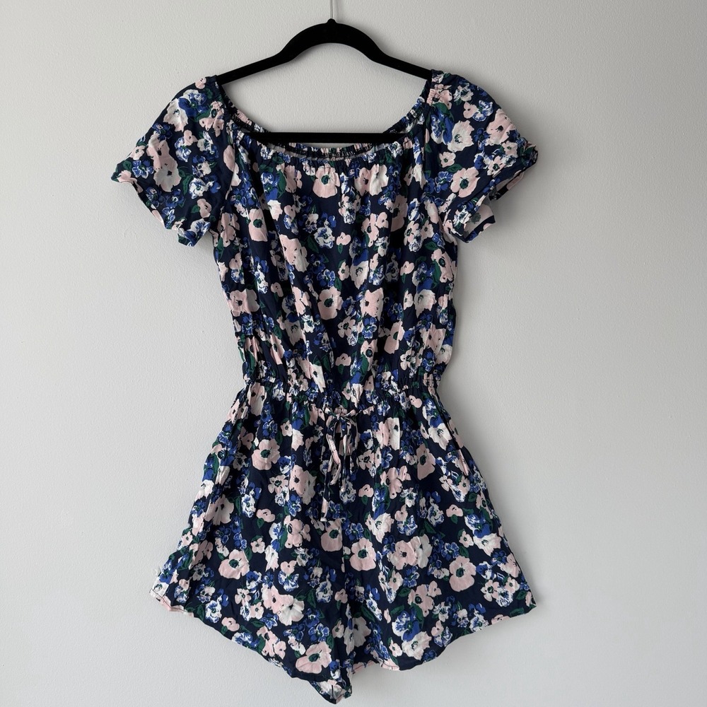Abercrombie & Fitch Floral Romper Feminine Cute Girly Spring Medium 3" Inseam AF